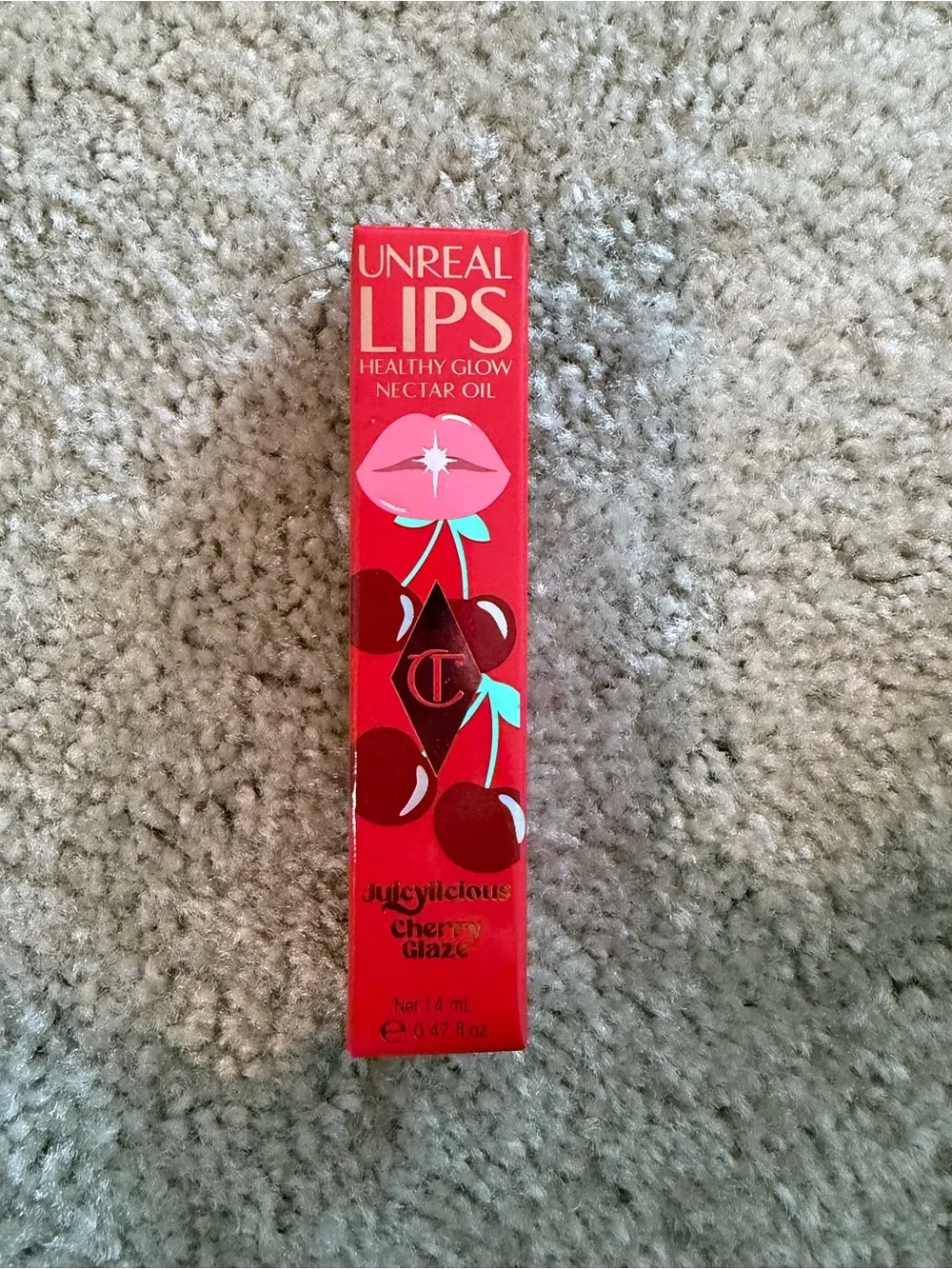 Charlotte Tilbury Unreal Lips Lip Oil - Juicylicious cherry glaze NWT